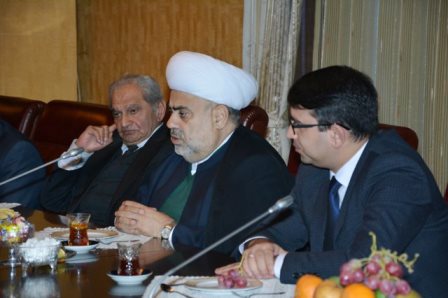 Şeyx iranlı nümayəndə heyətini qəbul etdi